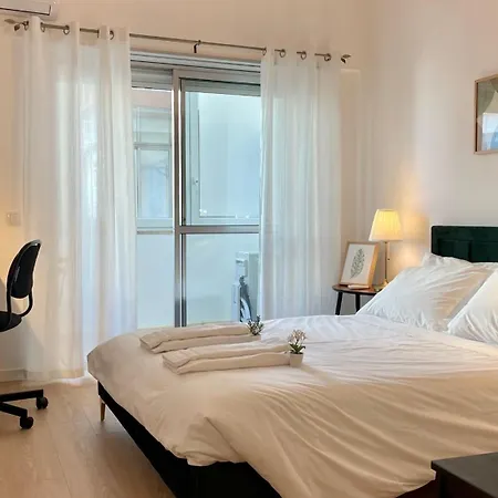 Διαμέρισμα Comfortable And Chic Apartment!