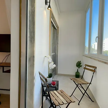 Διαμέρισμα Comfortable And Chic Apartment!